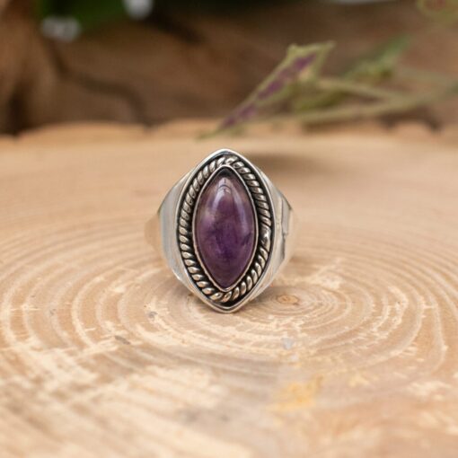 Amethyst Sterling Silver Ring (0.925) Size 8