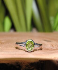 Peridot Sterling Silver Ring (.925) Size 9