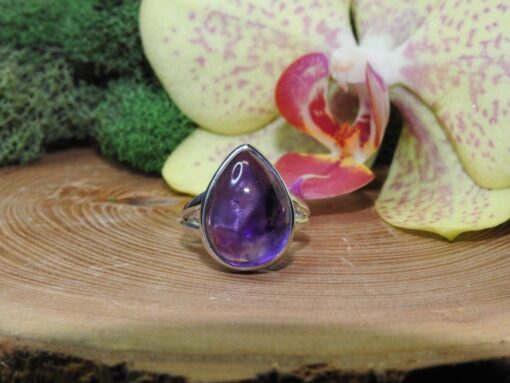 Amethyst Sterling Silver Ring (.925) Size 5