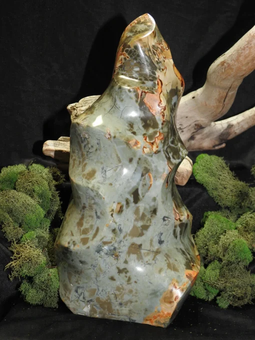 Large Polychrome Jasper Flame Carving - Image 2