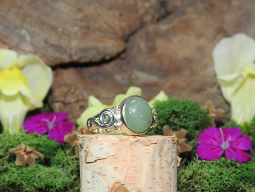 Green Aventurine .925 Sterling Silver Ring Size 6 - Image 2