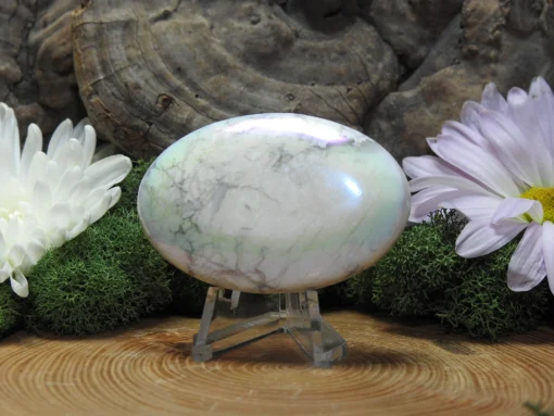 Aura Howlite Palm Stone - Image 3