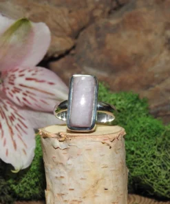 Pink Kunzite Sterling Silver Ring Size 6