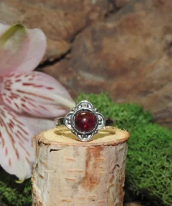 Garnet Sterling Silver Ring Size 5