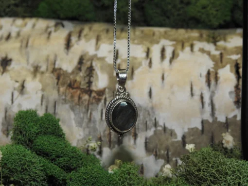 Labradorite .925 Silver Pendant - Image 4